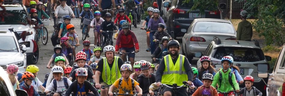 Bike bus Sam Balto