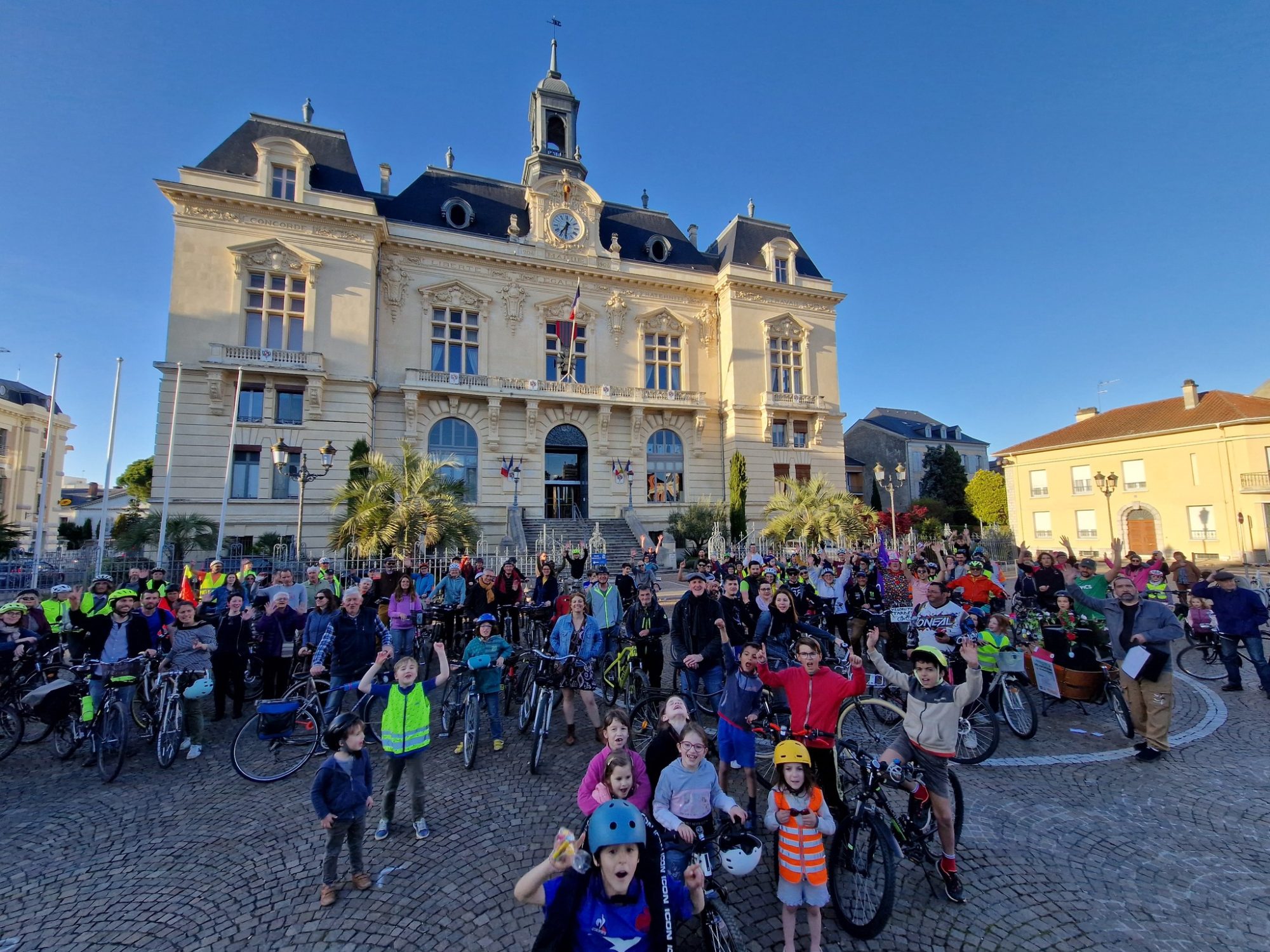 Masse critique Tarbes